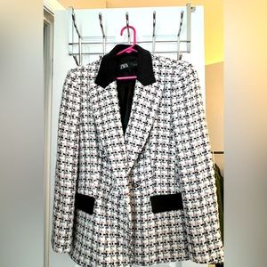Brand new, never worn Zara tweed blazer